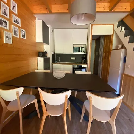 Διαμέρισμα Duplex 6 Couchages 2sdb Parking Menage Inclus *